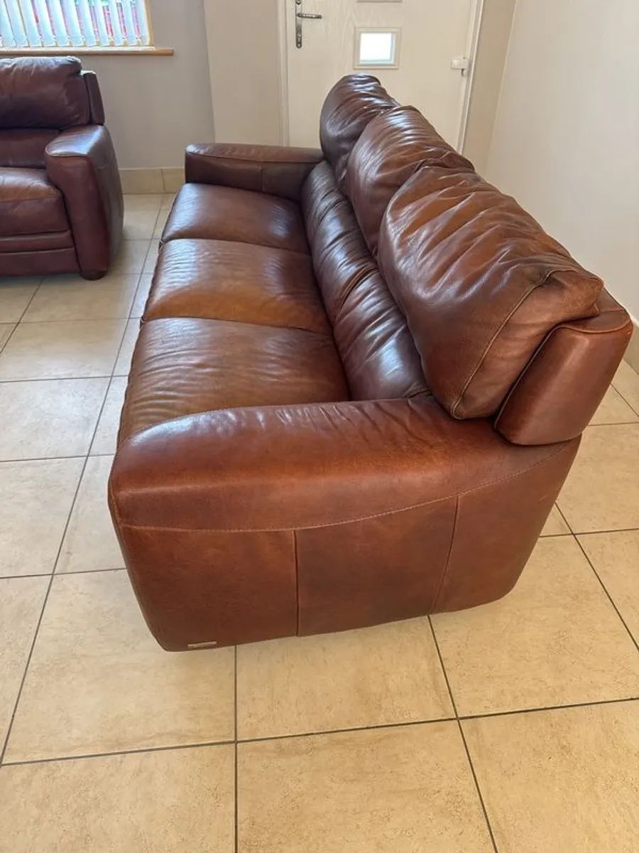 Brown/Tan 2 & 3 seater leather couches - Image 4
