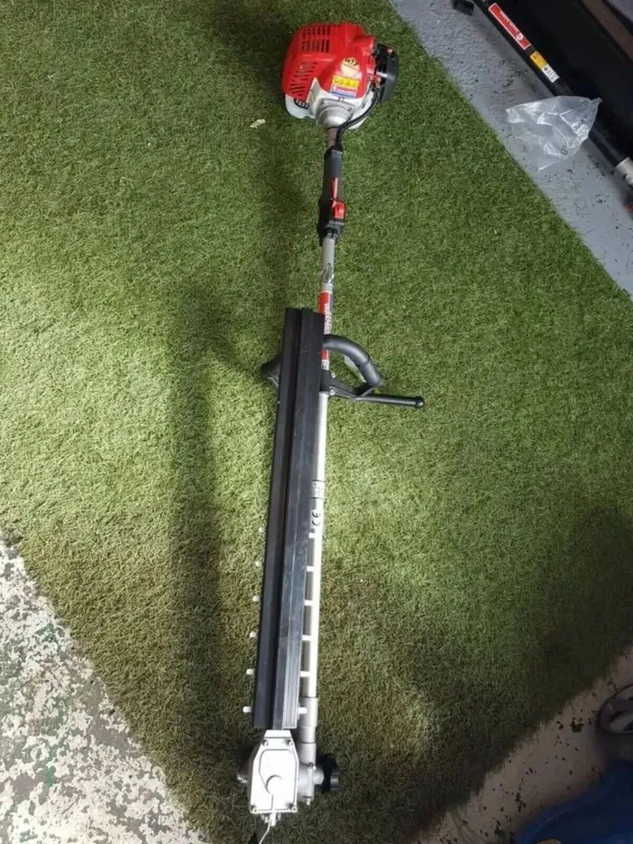 MARUYAMA AHT2630D LONG REACH HEDGETRIMMER