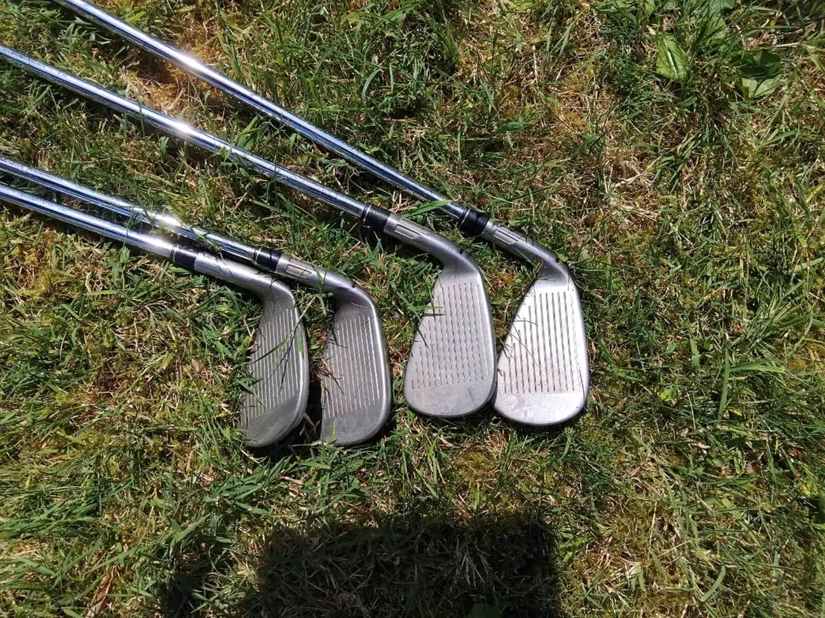 Taylormade sim2 max irons 5 to s/w - Image 3