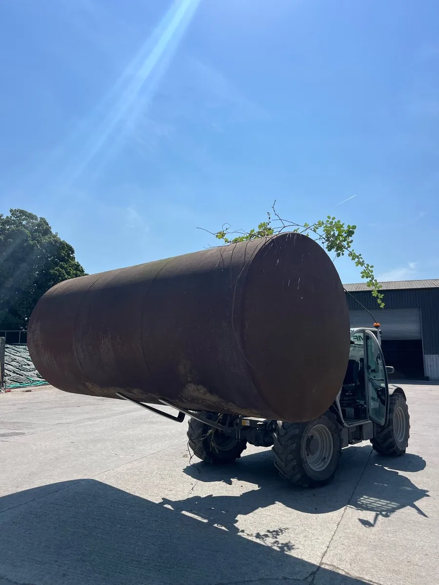 2000 Gallon steel tank - Image 2