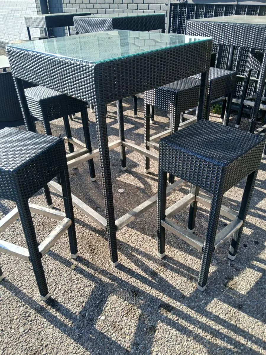 Outdoor tables & chairs & High tables & stools - Image 4