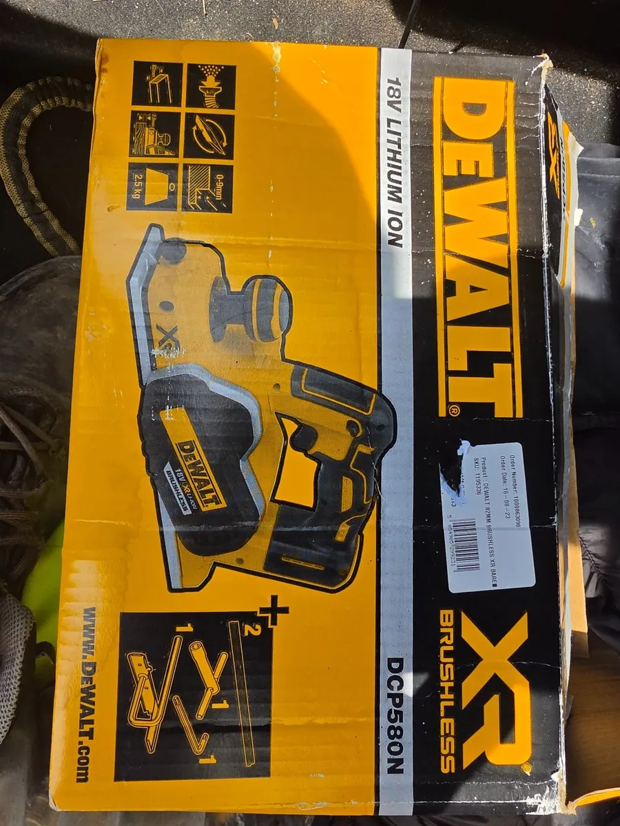 Brand new DeWalt DCP580N 18V XR Brushless Planer - Image 2