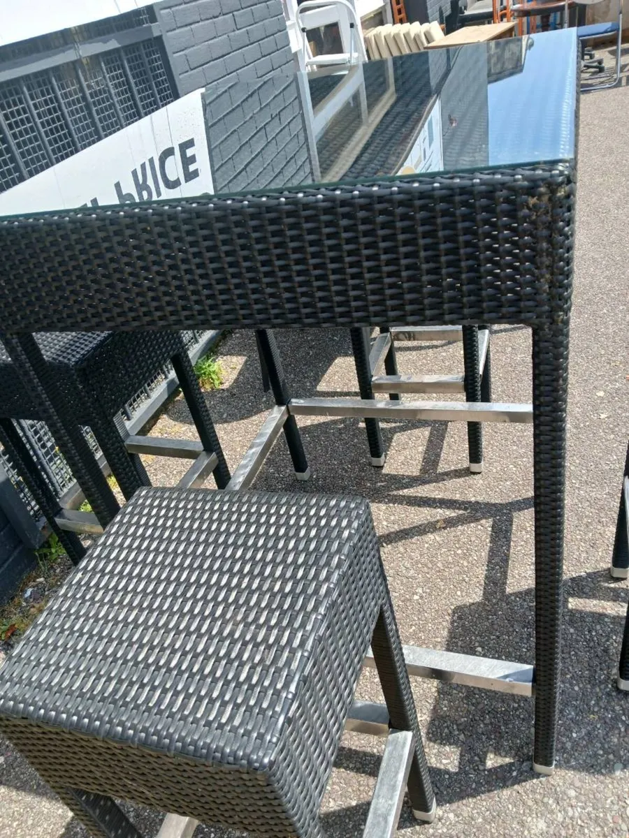 Outdoor tables & chairs  High tables & stools - Image 2