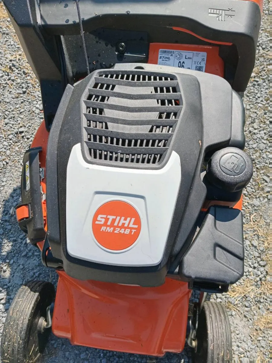 Nearly new Stihl mower - Image 2