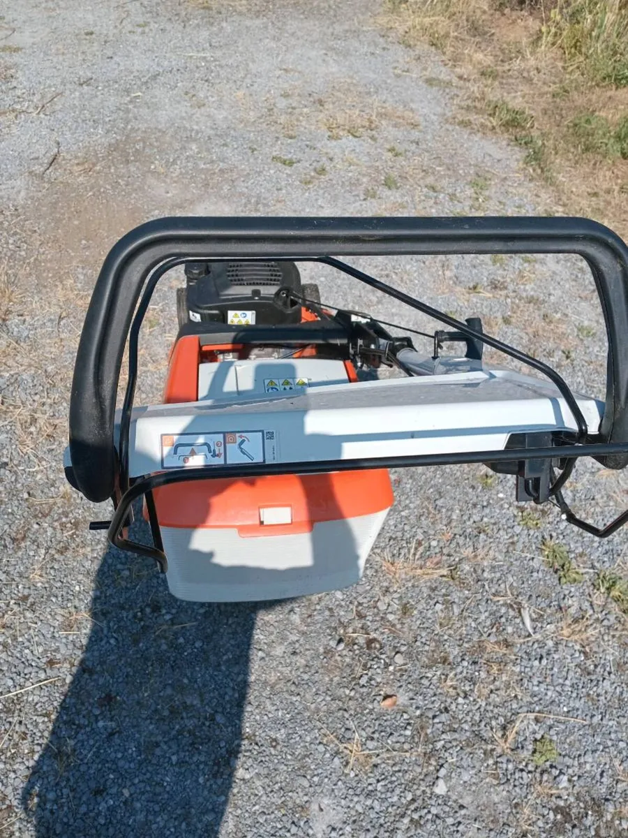 Nearly new Stihl mower - Image 3
