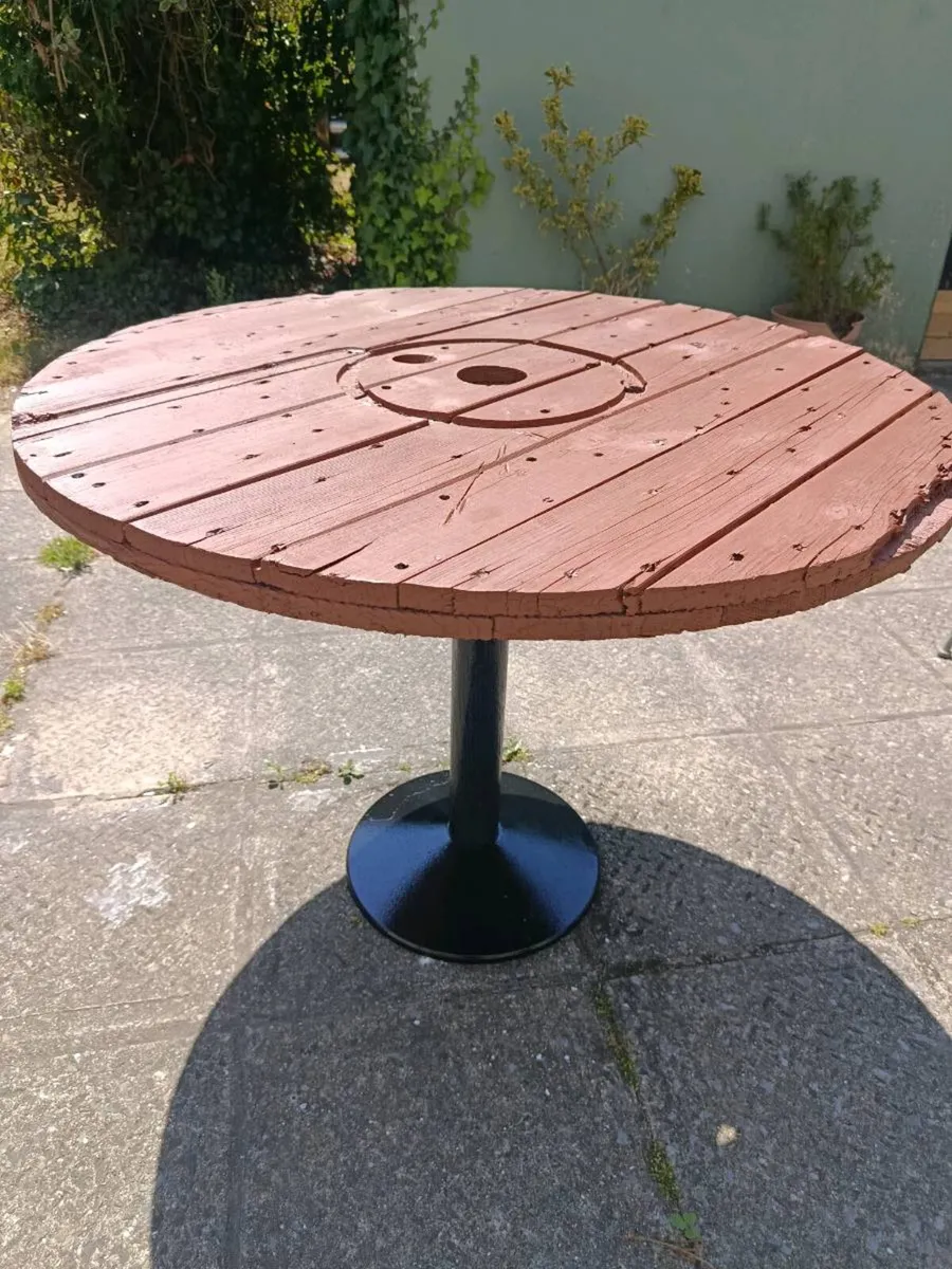 Garden table cable spool top - Image 1