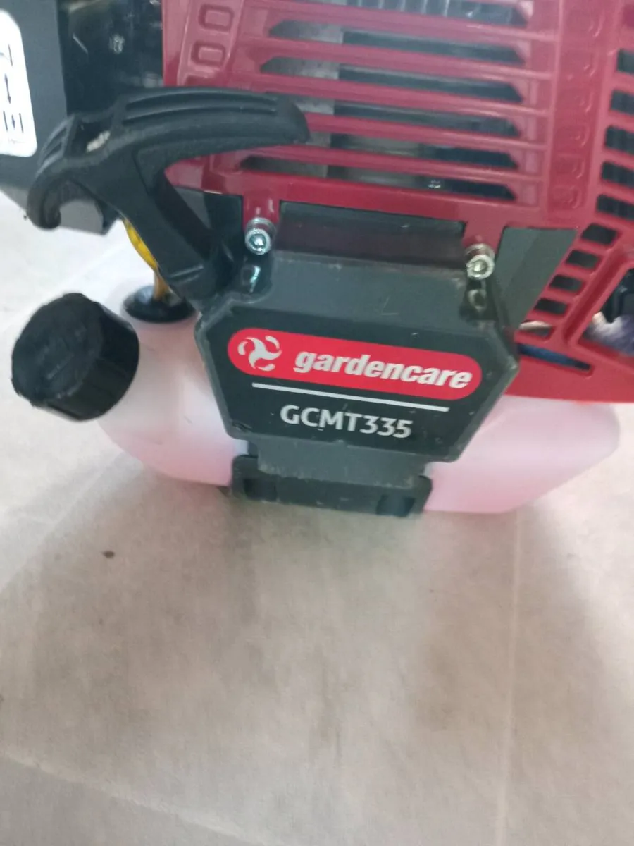 Nearly new garden care multi tool - Image 2