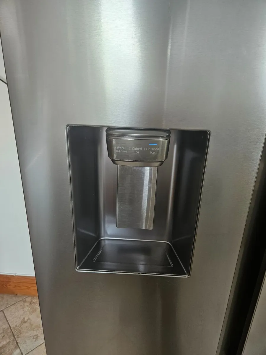 Samsung smart Fridge freezer - Image 3