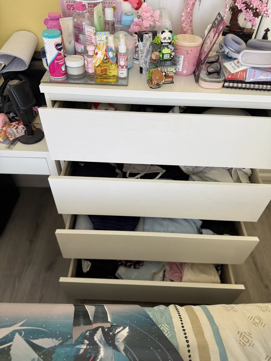 Chest of drawers - Image 3