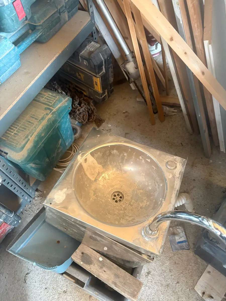 Stainless steel shelves and basin - Image 3