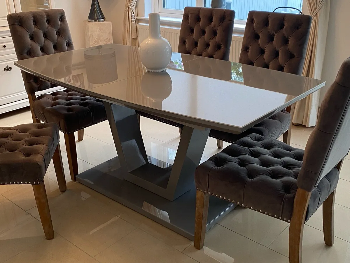 Dining Table/6 Chairs/Display Cabinet - Image 4