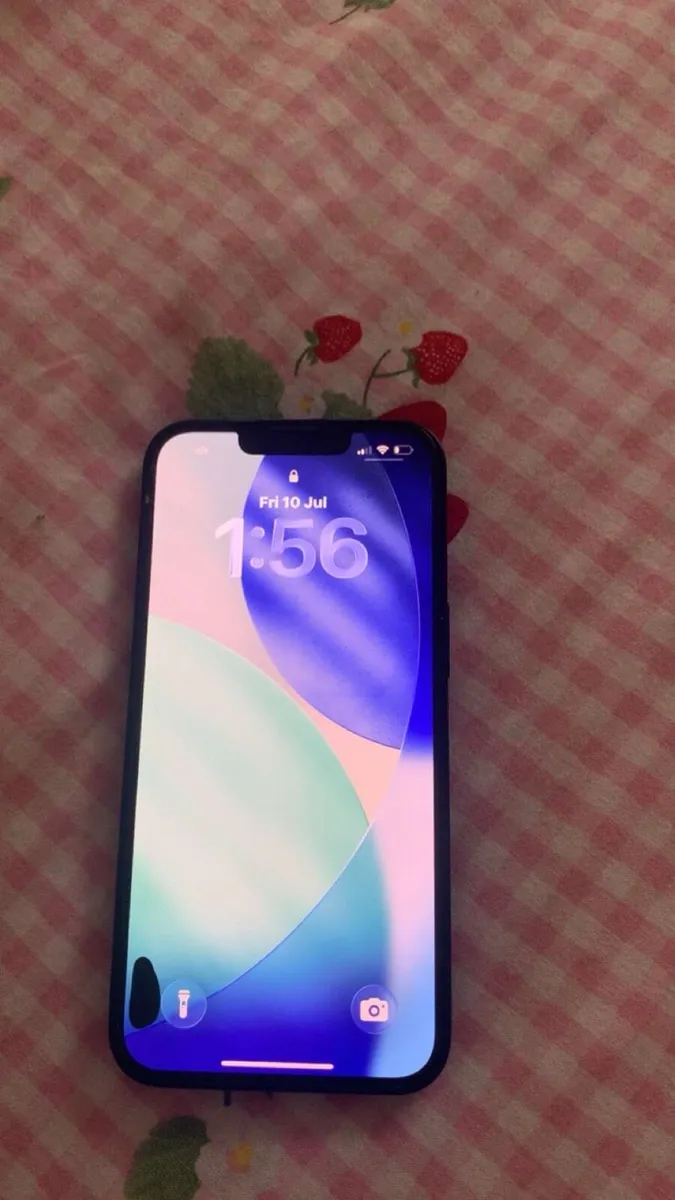 iPhone 13 128GB - Image 1