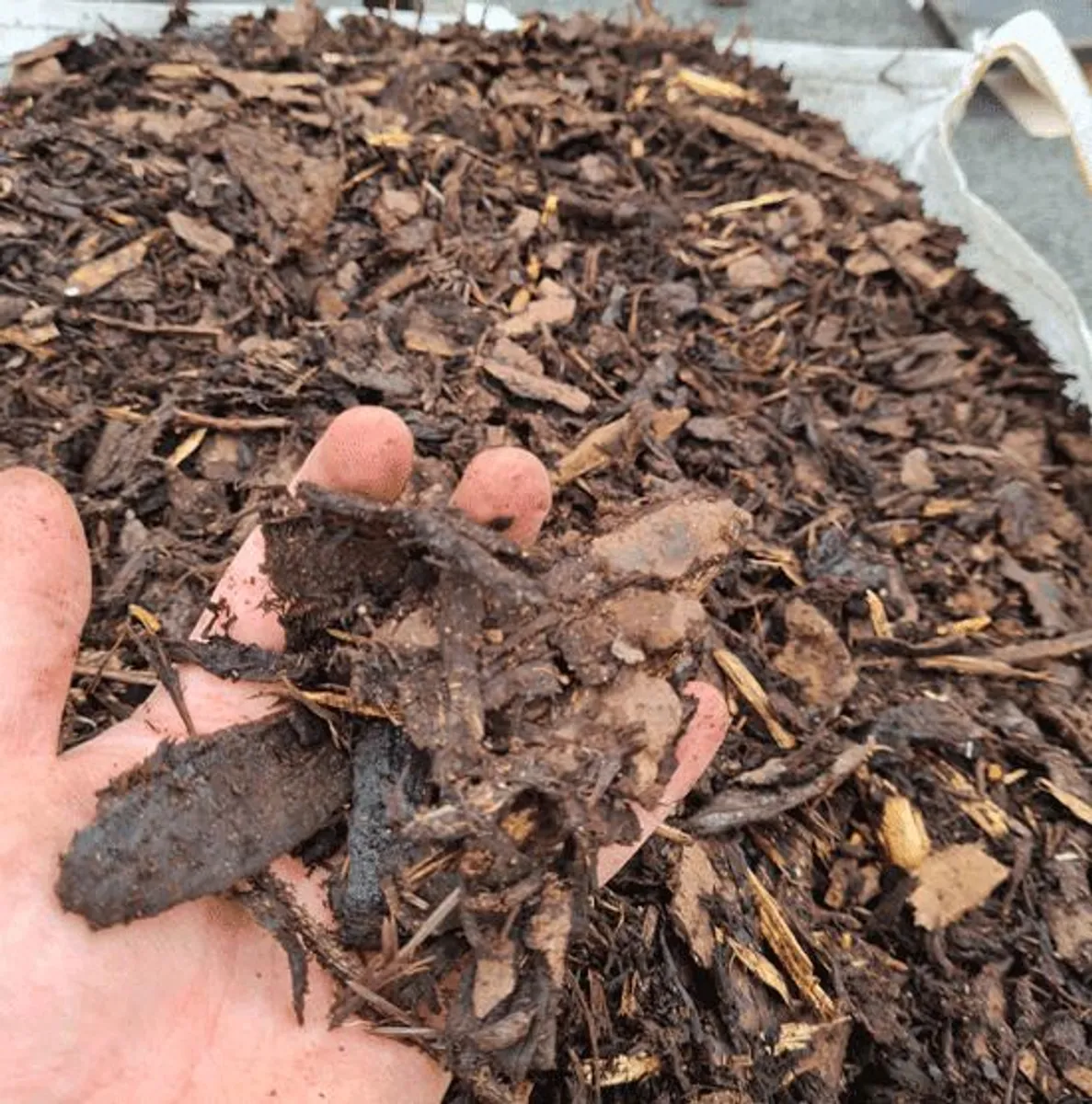 100% Natural Irish Bark Mulch 300kg | Kildare & Surrounding Counties - Image 4