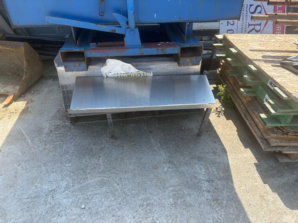 Stainless steel shelves and basin - Image 1