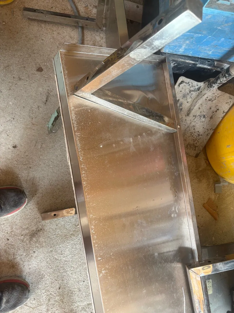 Stainless steel shelves and basin - Image 2