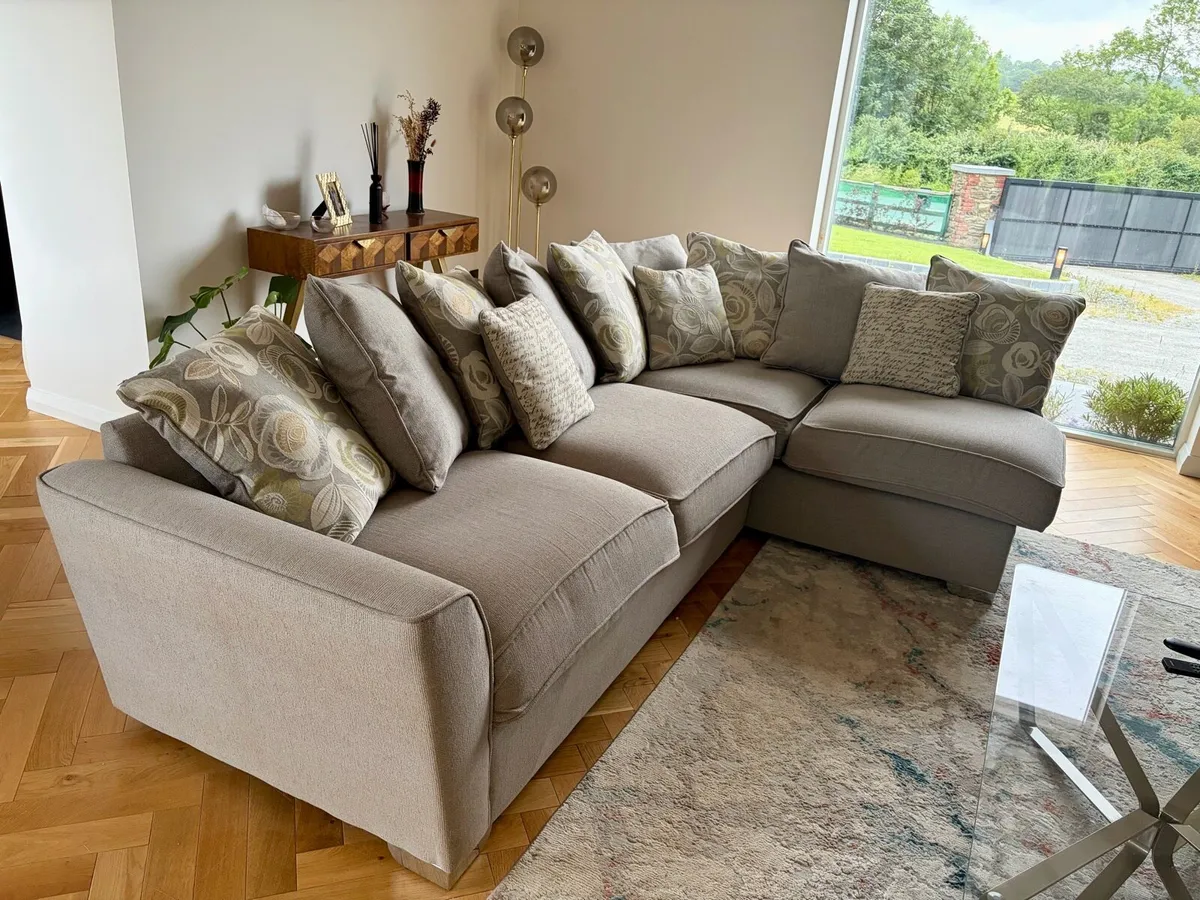 Harvey Norman fantasia corner sofa - Image 3