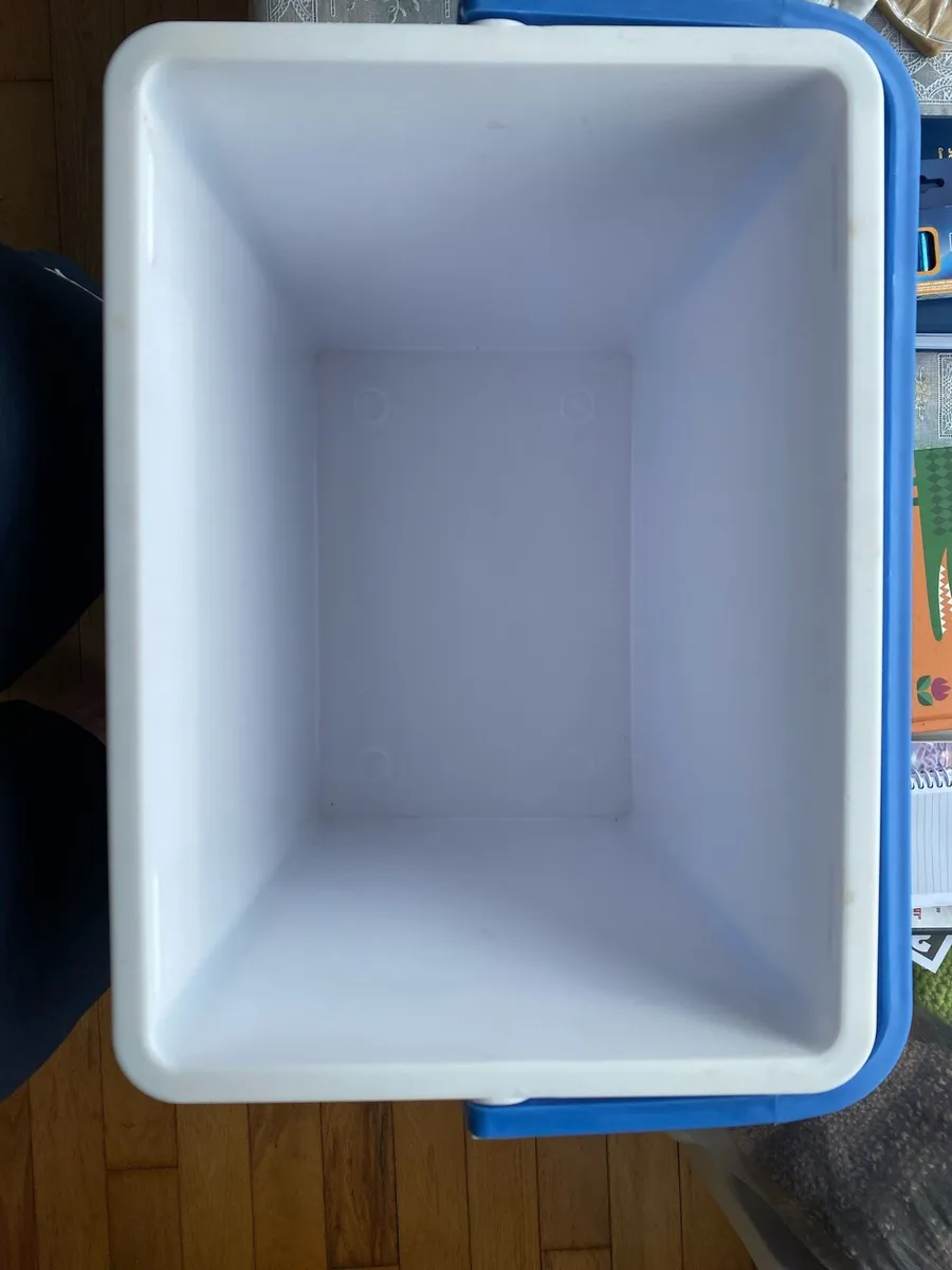 Cool box - Image 2