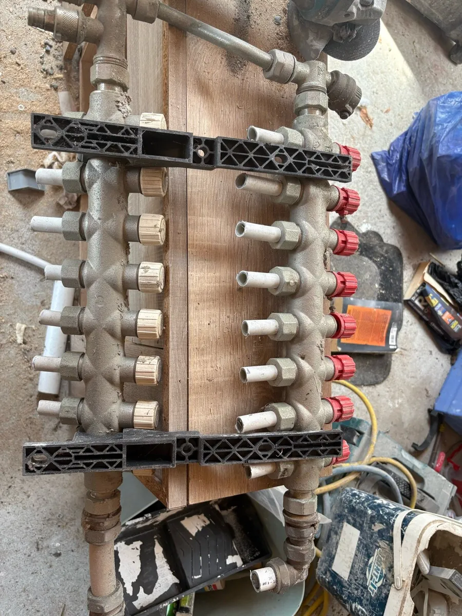 Manifold