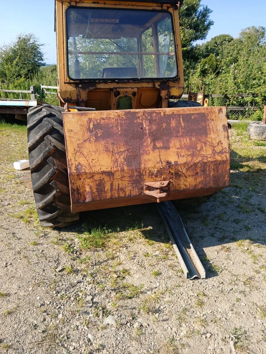 Loader for sale - Image 1