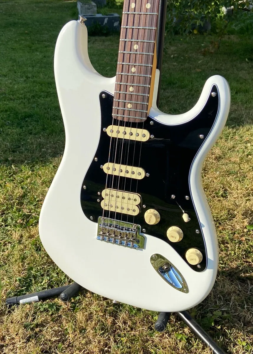Fender Stratocaster player 2 hss - Image 3