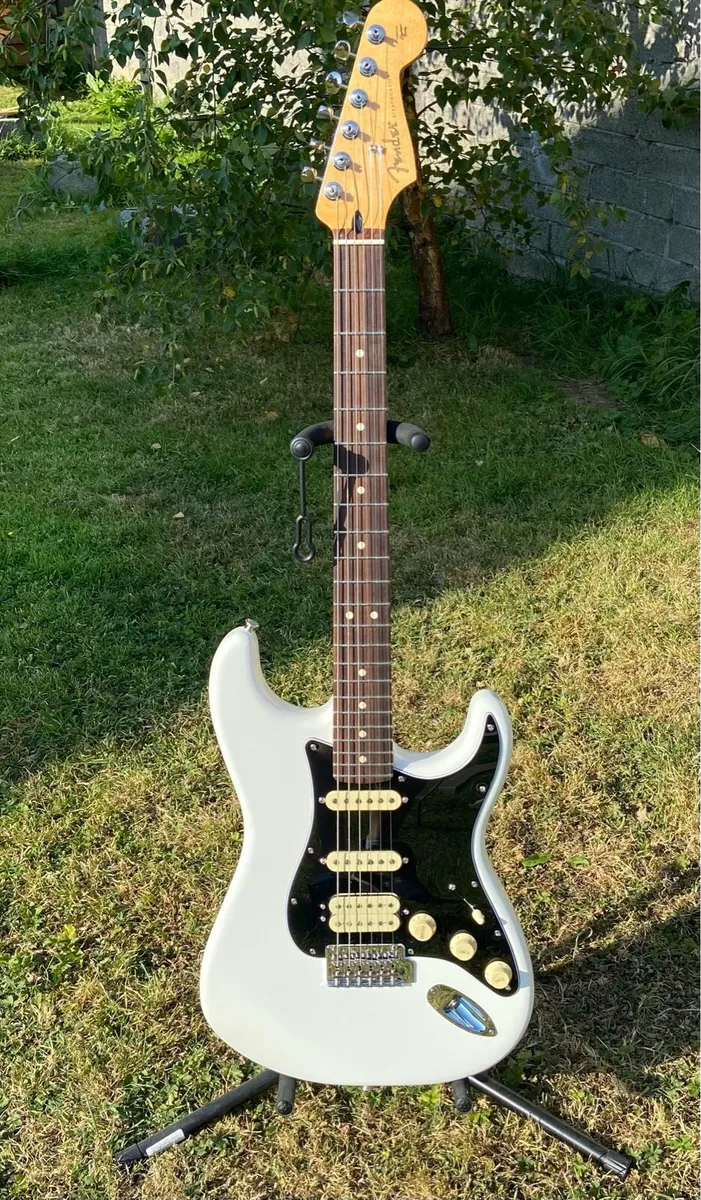 Fender Stratocaster player 2 hss - Image 2