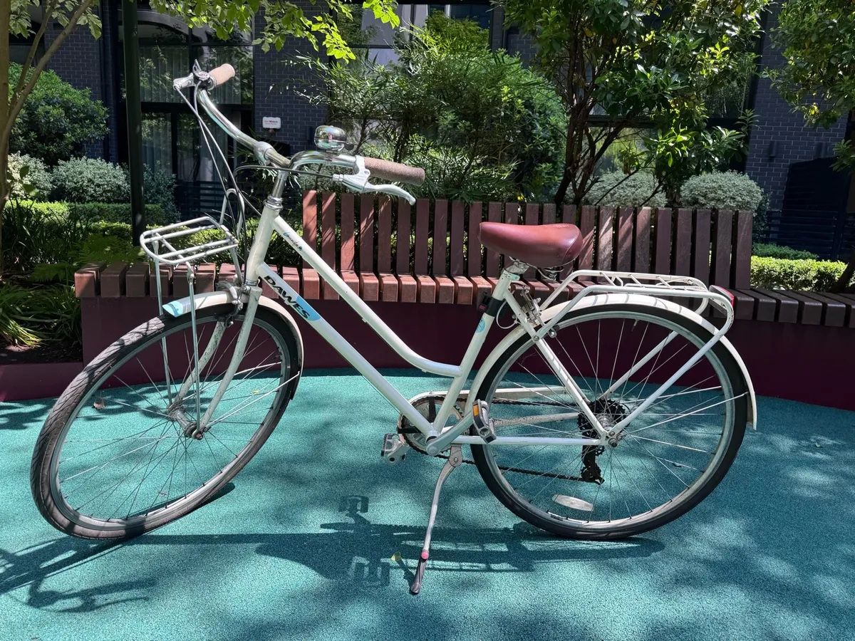 Dawes Countess Classic Ladies Bicycle - Image 1