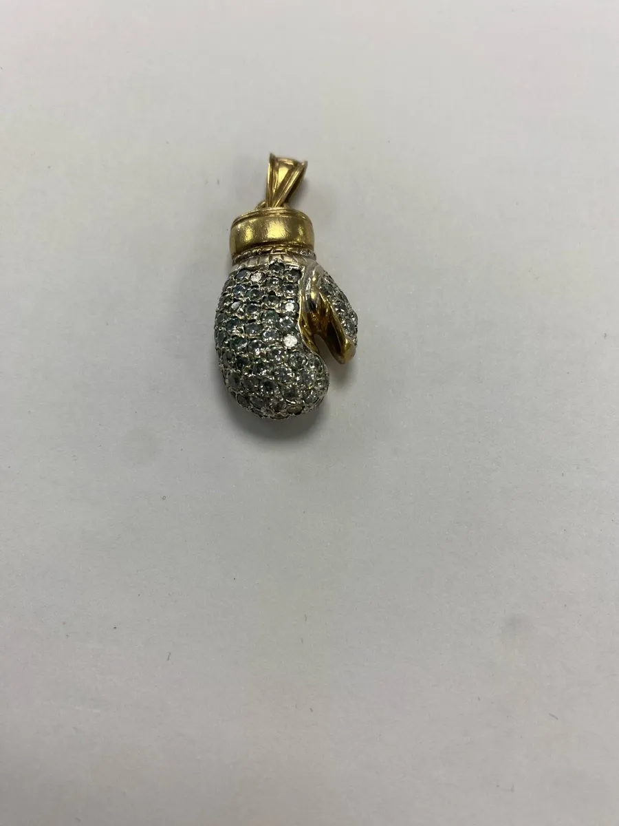 9CT gold boxing glove - Image 1