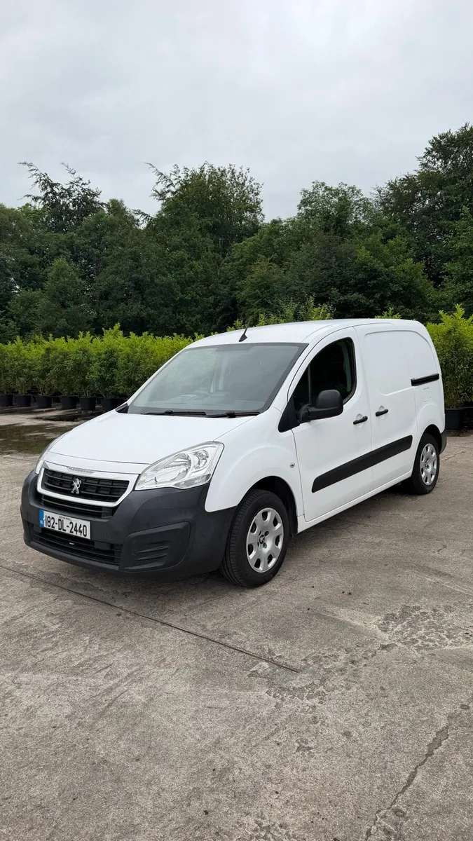 182 Peugeot partner - Image 1