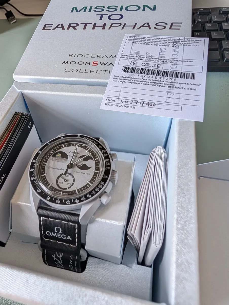 Omega x Swatch Mission to Earthphase - Image 3