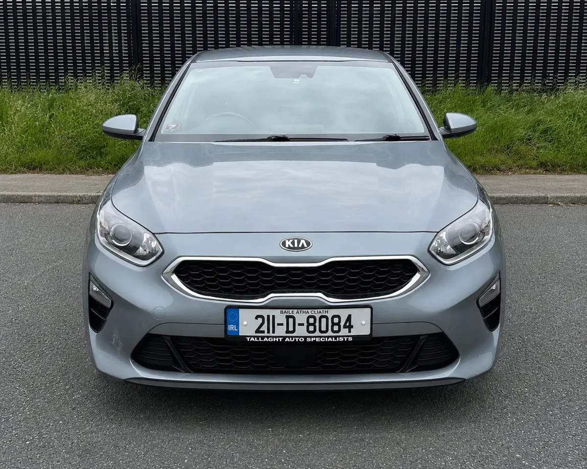 2021 Kia Ceed Commercial - Image 2