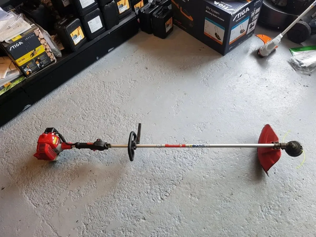 MARUYAMA PETROL STRIMMER - FOR SALE - Image 3