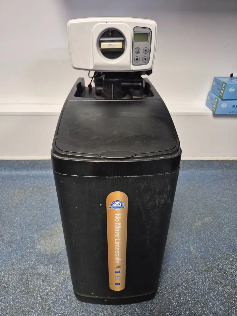 Water softener - Image 1
