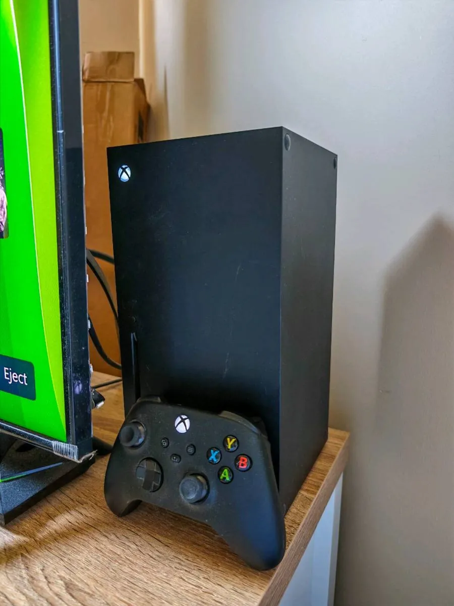 Xbox Series X - 1TB - Image 1