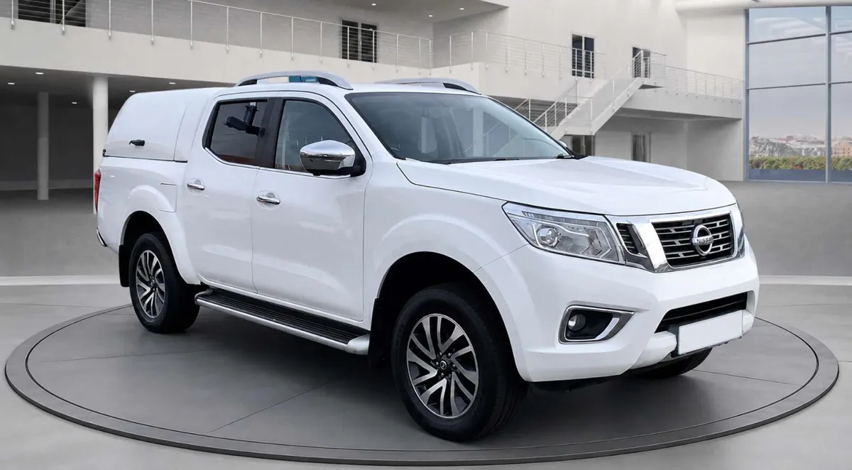 NISSAN NAVARA 2.3 Navara Tekna dCi 4WD 5dr