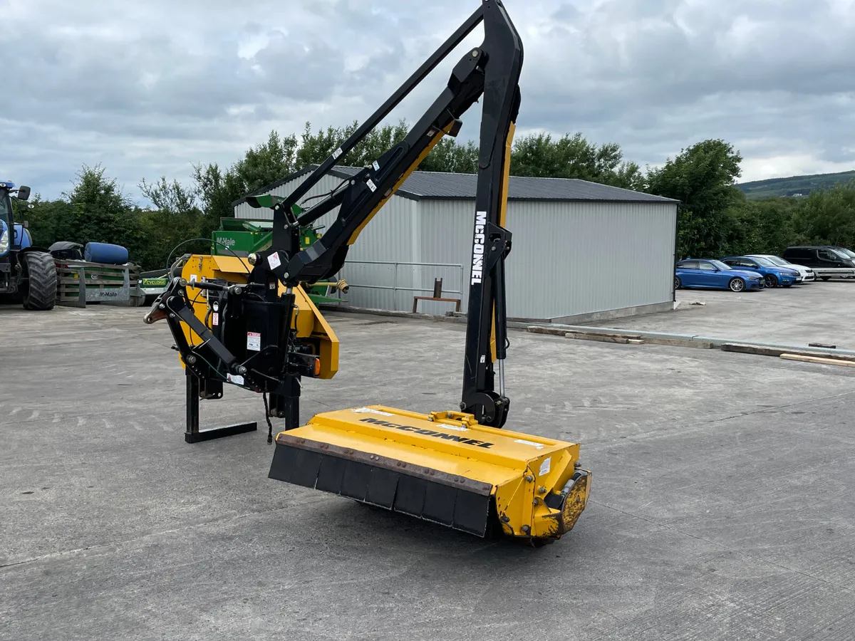 2021 McConnel PA 5455 Hedgecutter - Image 4