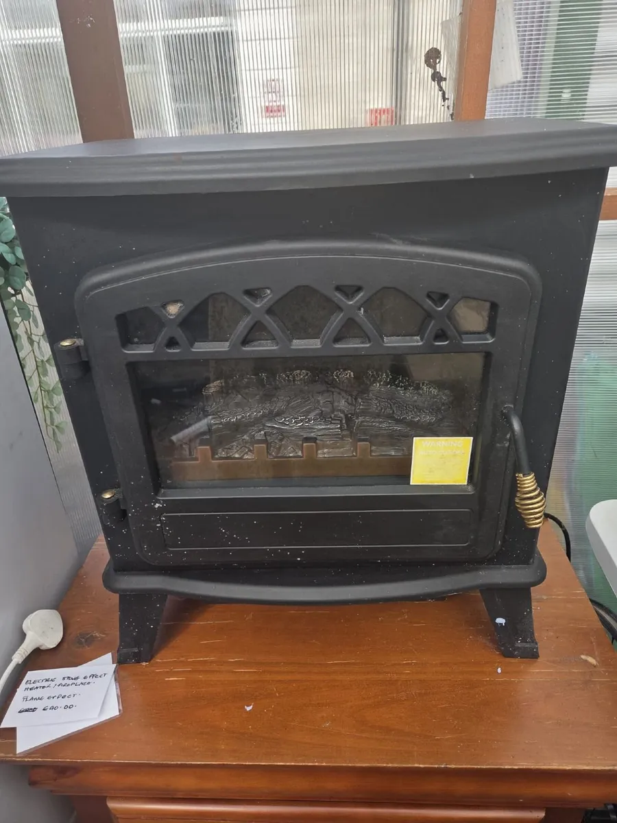 Electric Stove-Effect Fire — Flame Effect — €40 - Image 1