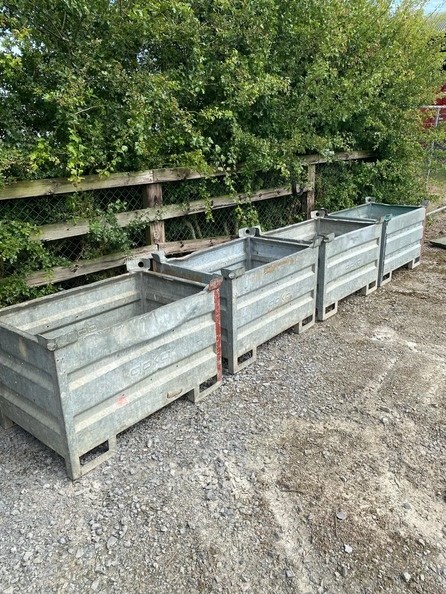 4 x Doka Heavy Duty Galvanised Boxs - Image 2