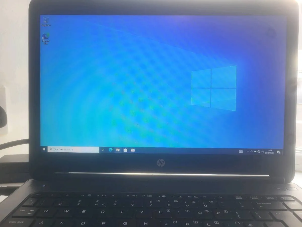 Laptop - Image 1