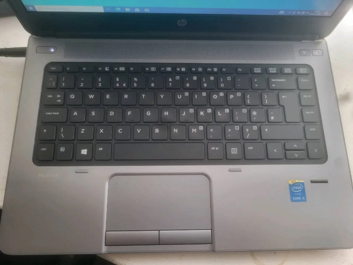 Laptop - Image 3