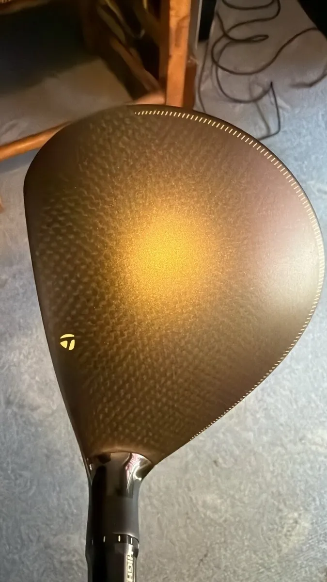 Taylormade Qi4D fairway wood - Image 2