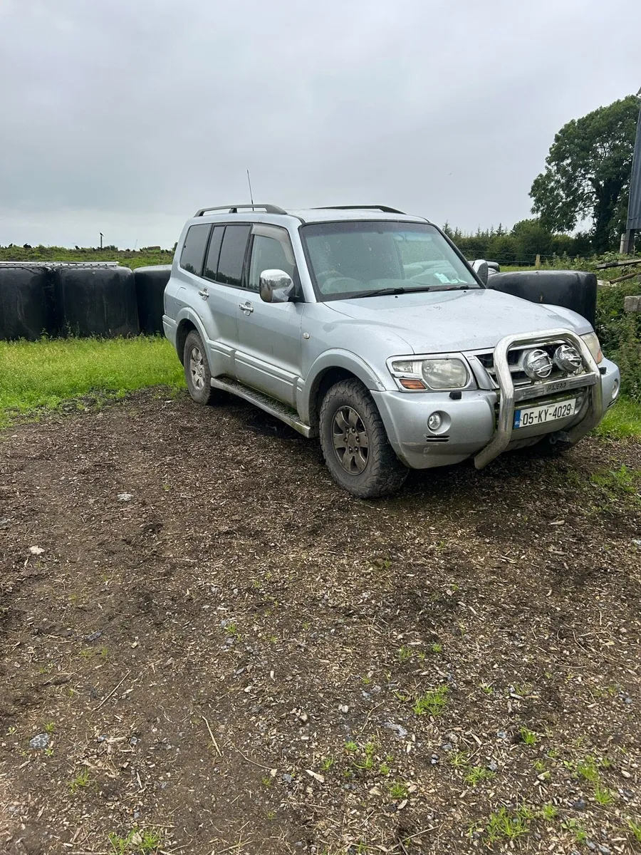 Mitsubishi pajero - Image 1