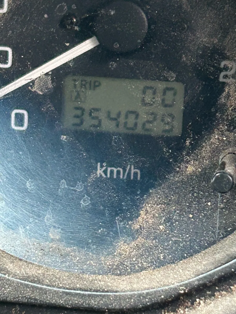 Mitsubishi pajero - Image 2