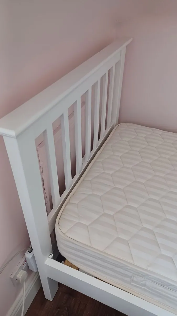White single bed frame with or without mattress - Image 2