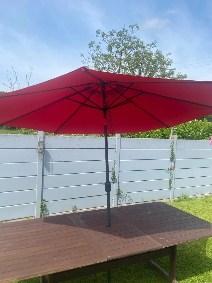 Garden table - Image 2