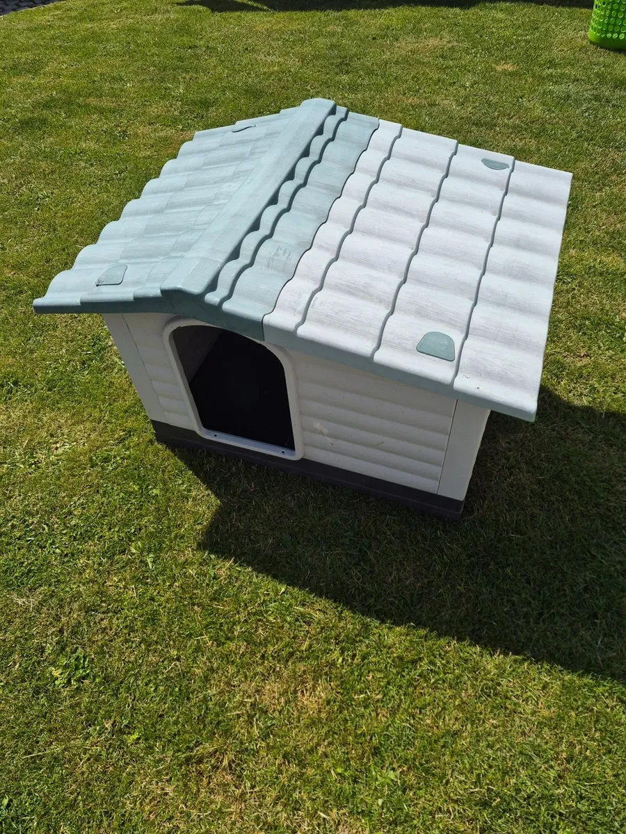 Dog kennel - Image 1