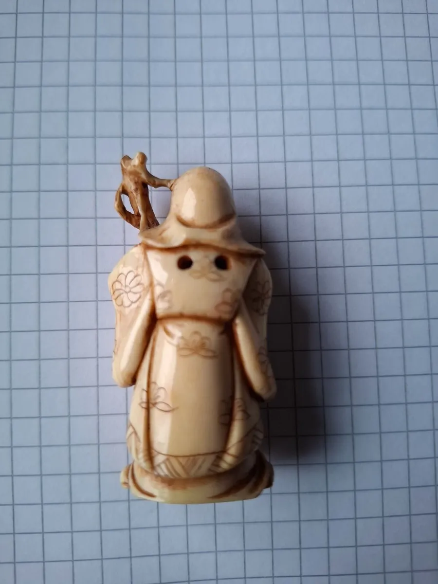 Vintage Style Japanese Netsuke Figurines – Seven L - Image 3