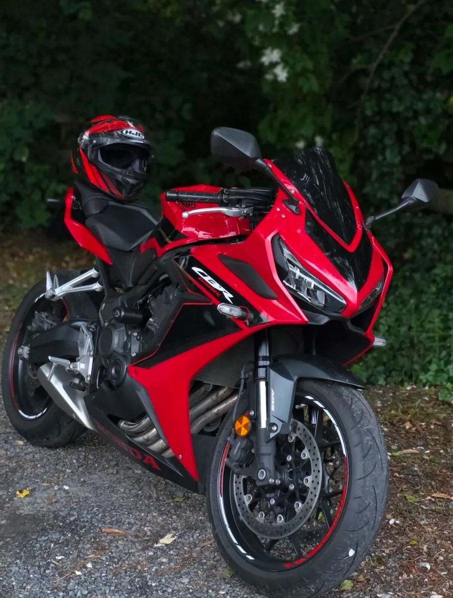 Honda CBR 650R 2023 low mileage - Image 1