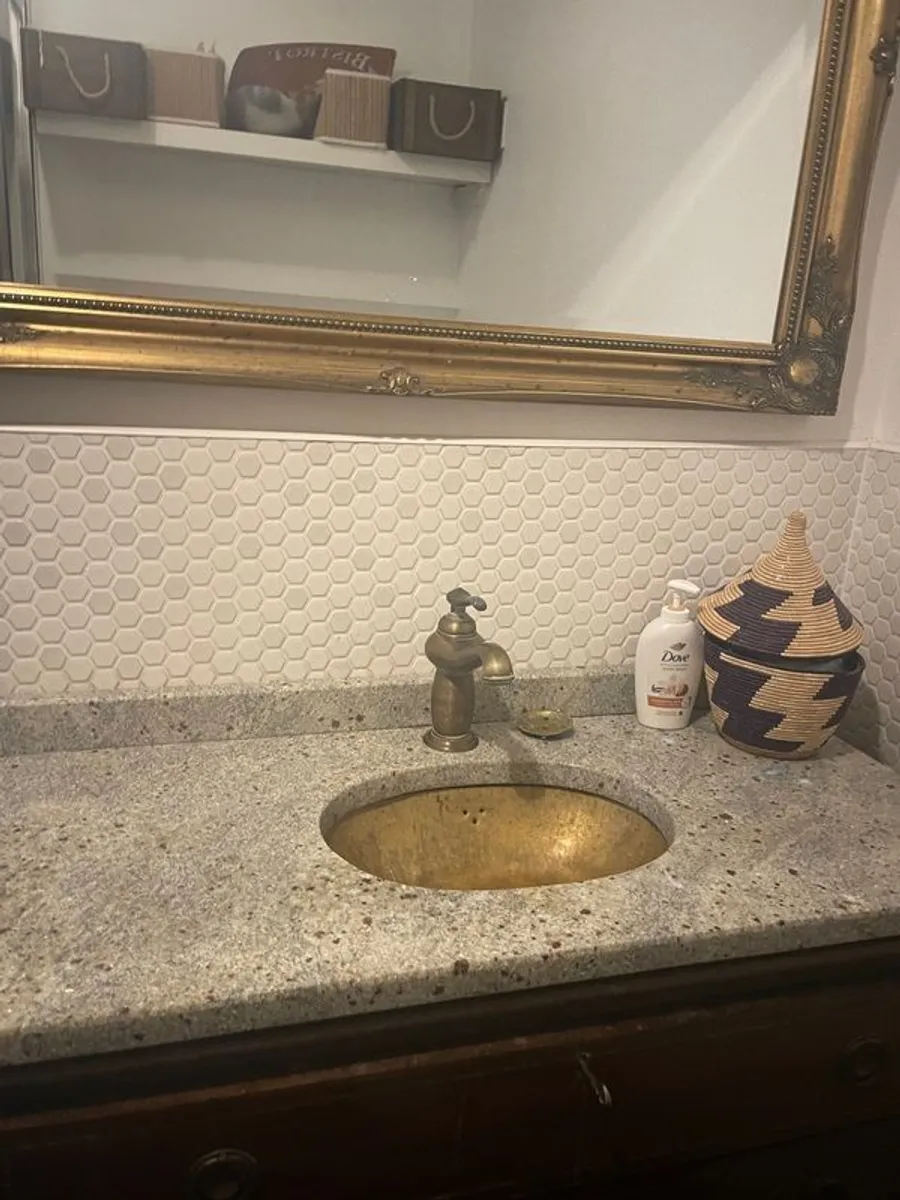 Bathroom sink, tap, drawers and mirror. - Image 1