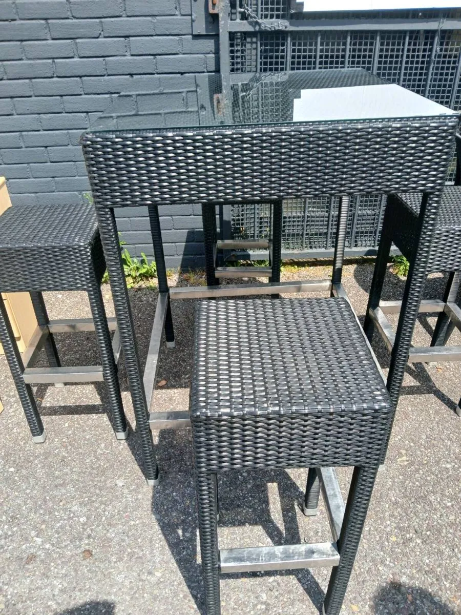 Outdoor tables & chairs & High tables & stools - Image 2