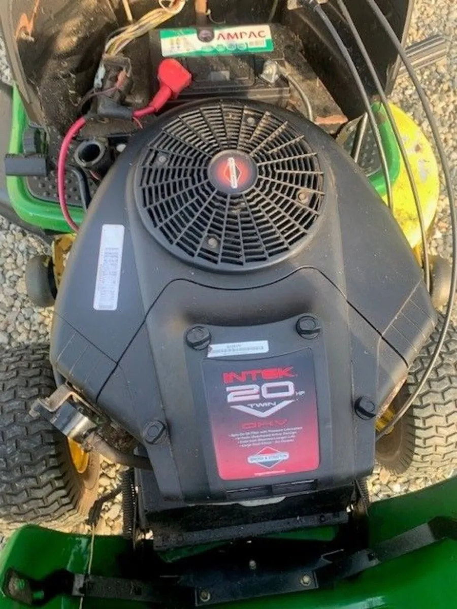 John Deere Ride-On Lawnmower - Image 4
